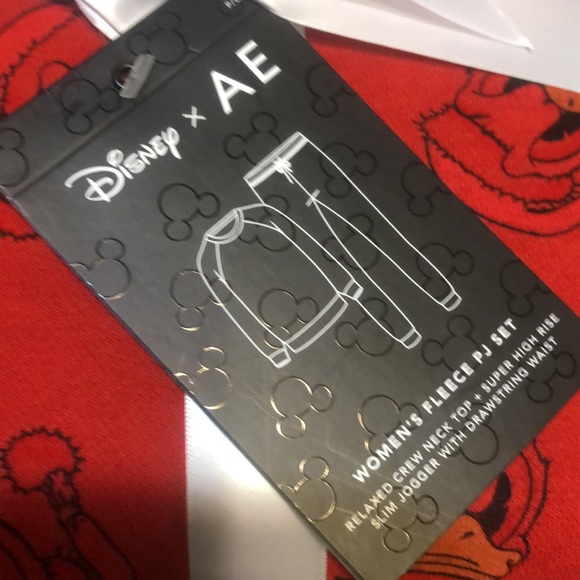 NWT Disney American Eagle fleece pajama set - Picture 2 of 5